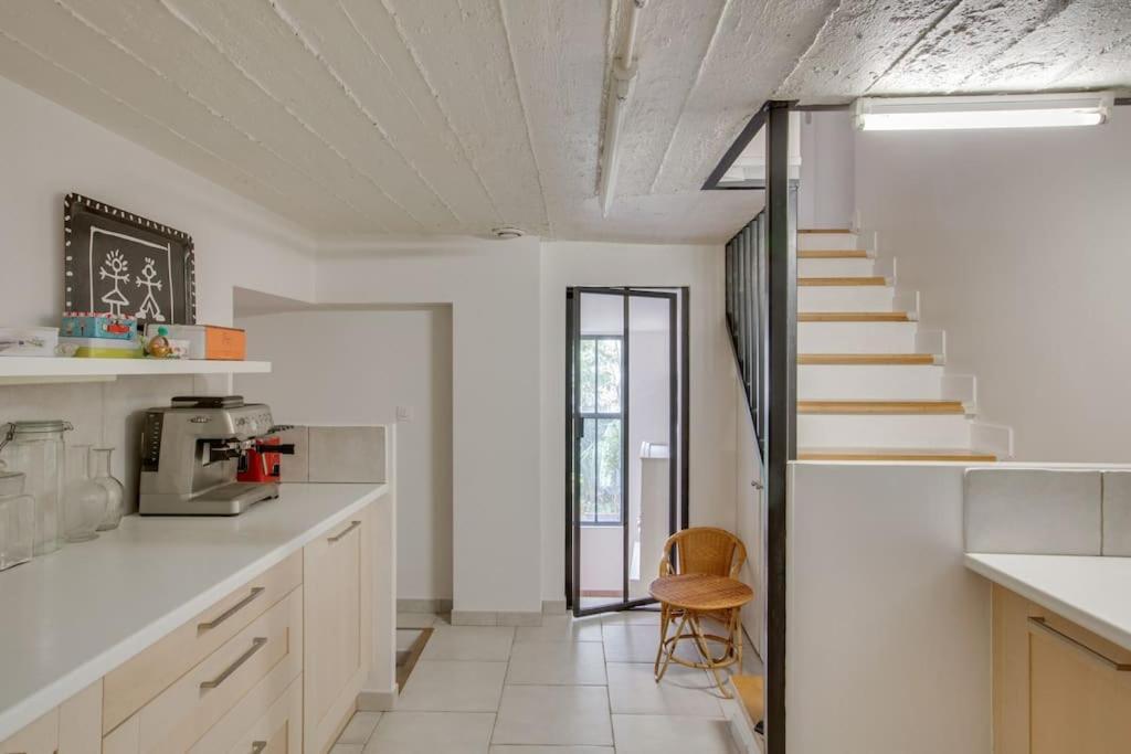 Elegance And Charm At Leandre Parigi
